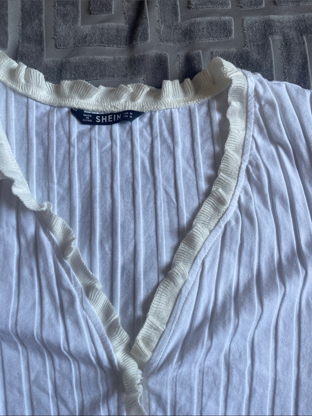 Ribbed Ruffle-Trim Button Front Cardigan Top - Picture 3 of 4